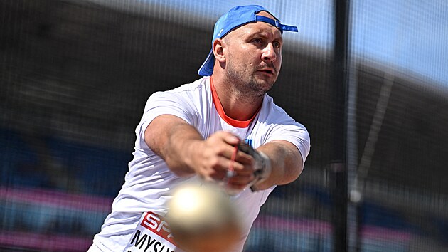 �esk� kladiv�� Volodymyr Myslyv�uk v kvalifikaci mistrovstv� Evropy v...