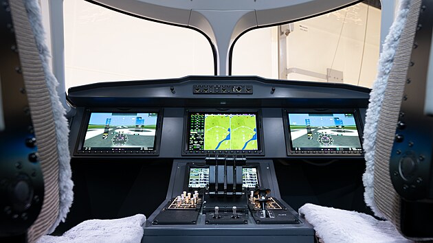 �Prvn�m letem modelu X1 spole�nost Heart Aerospace p�edvedla elektrick� let v m���tku komer�n�ho dopravn�ho letadla,� uvedl ve sv�m prohl�en� zakladatel a gener�ln� �editel spole�nosti Heart Anders Forslund. (17. srpna 2026)