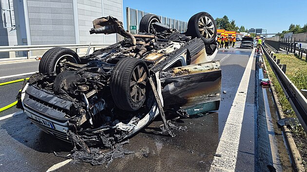 V�n� dopravn� nehoda t�� automobil� zablokovala d�lnici D1 u Klimkovic nedaleko Ostravy ve sm�ru na Brno. (15. srpna 2026)