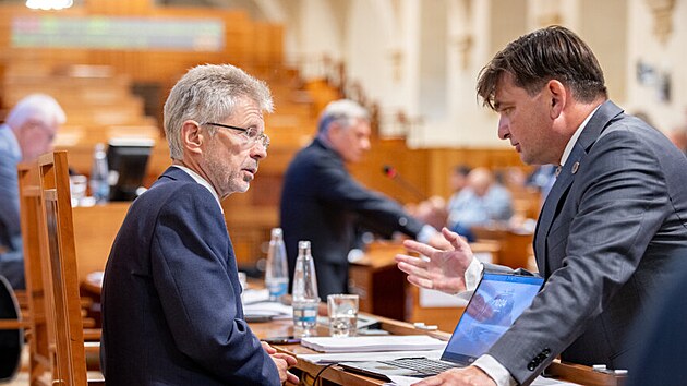 P�edseda Sen�tu Milo� Vystr�il a m�stop�edseda sen�tn�ho klubu ODS a TOP 09 Martin �erv��ek p�i jedn�n� Sen�tu 19. srpna 2026
