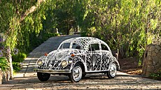 Krajkový Volkswagen Brouk mí�í do aukce. (27. �ervna 2026)