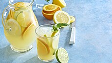 Osv�ující citronovo-limetová limonáda