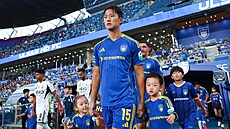 Fotbalista Jung Seung-hyun s dcerou a synem