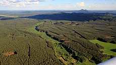 Do rezervace krom� Plou�nice a Svitavky pat�í také �ást Hrad�anského potoka.