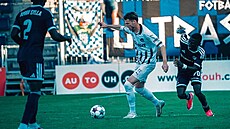 Luká� Vorlický si v zápase se Sigmou Olomouc odbyl premiéru v dresu Slovácka....