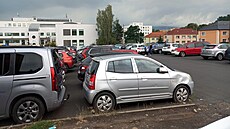 Parkovi�t� u Masarykovy nemocnice v Ústí nad Labem. (srpen 2026)