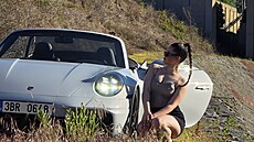 911 Carrera GTS Cabriolet pat�í s délkou 4,553 metru k men�ím spor�ák�m.