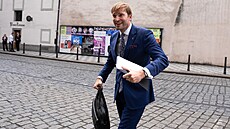 Ministr zdravotnictví Adam Vojt�ch p�ed jednáním s ministryní financí Alenou...