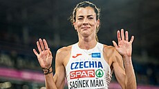 Kristiina Sasínek Mäki se chystá na finále b�hu na 1500 metr� na mistrovství...