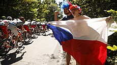 Fanou�ci podporují peloton Czech Tour.