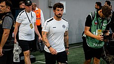 Asistent hradeckého trenéra Luká� Vácha v Istanbulu.