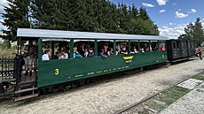 V letní sezon� vyrá�í denn� t�i páry turistických motorových vlak�, od st�edy...