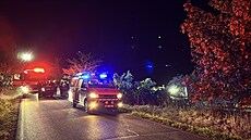 Smrtelná nehoda u Prahy, mladý �idi� narazil do stromu. (16. srpna 2026)