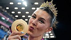 Britka Amy Huntová po triumfu na dvoustovce slaví dal�í zlatou medaili z ME v...
