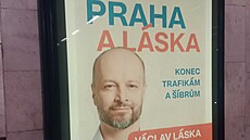 Senátor Václav Láska, který obhajuje post v horní komo�e parlamentu a zárove�...