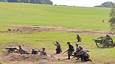 Vojensko-historická akce Cihelna je lákadlem p�edev�ím pro nad�ence do vojenské...