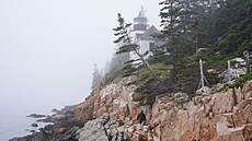 Vydatn� nav�t�vovaný je i kouzelný maják Bass Harbor Lighthouse, a to p�esto,...