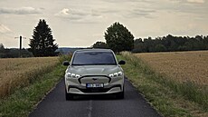Jako elektromobil je Ford Mustang Mach E zatracen� povedený. Má skv�lé jízdní...