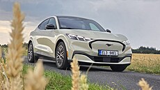 Jako elektromobil je Ford Mustang Mach E zatracen� povedený. Má skv�lé jízdní...