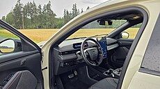 Aktuáln� v �R stojí Mustang Mach E od 1 099 900 K�, co� je ak�ní cena za...