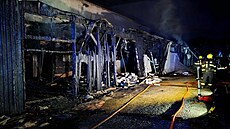 Po�ár pr�myslové haly v Litvínov� (14. srpna 2026)