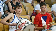 Fanou�ci p�i zápase basketbalové reprezentace U18.