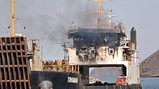 Jemen�tí rebelové Husíové v úterý raketami napadli tanker Tihamah blízko Muradu...