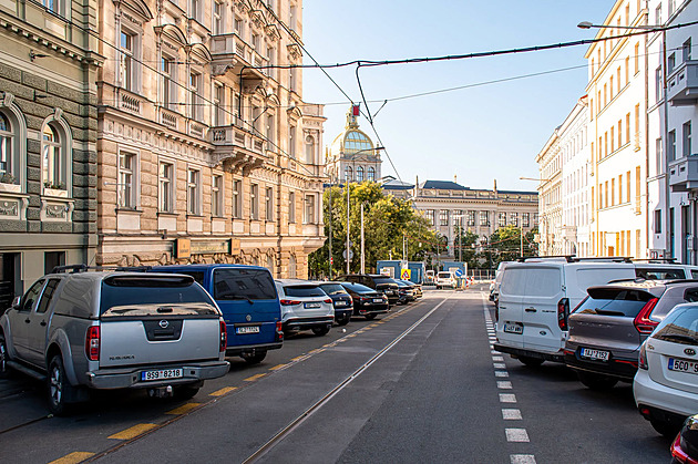 Trať nad Muzeem je po rekonstrukci hotová, tramvaje se sem vrací podstatně dřív
