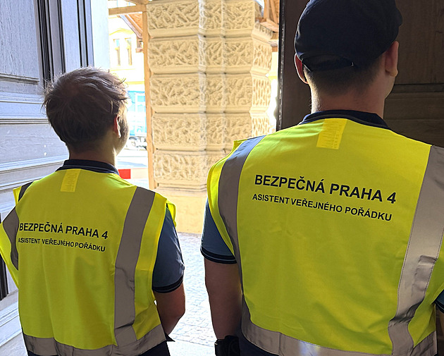 Když na dohled v ulicích nestačí policie. Praha 4 najala bezpečnostní agenturu