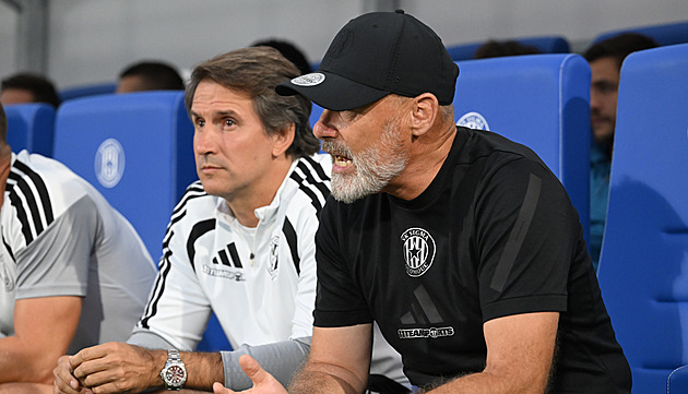 Olomouc learn that football cannot always be beautiful in defeat to Baník