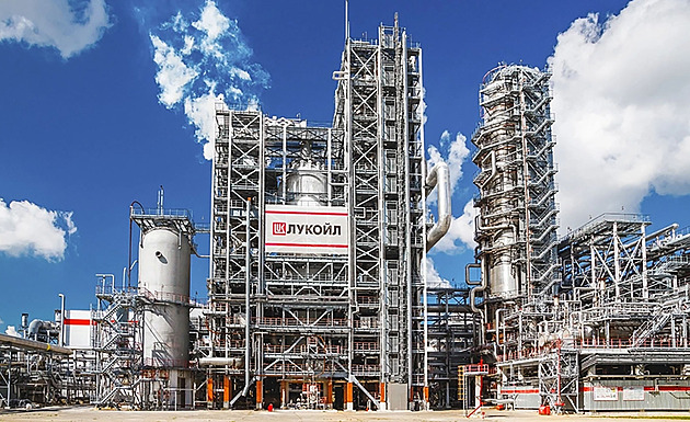 Ukrainian drone attacks cripple Lukoil; all major Russian refineries halted