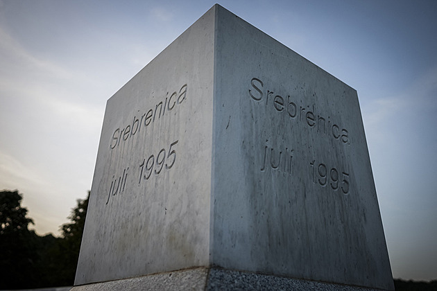 Crvena Zvezda faces UEFA ban over fan tribute to war criminal