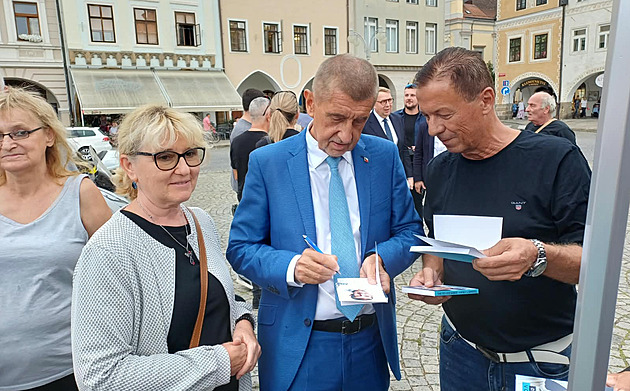 Na Babiše v Budějovicích pískali. Protože jsme úspěšní, reagoval premiér