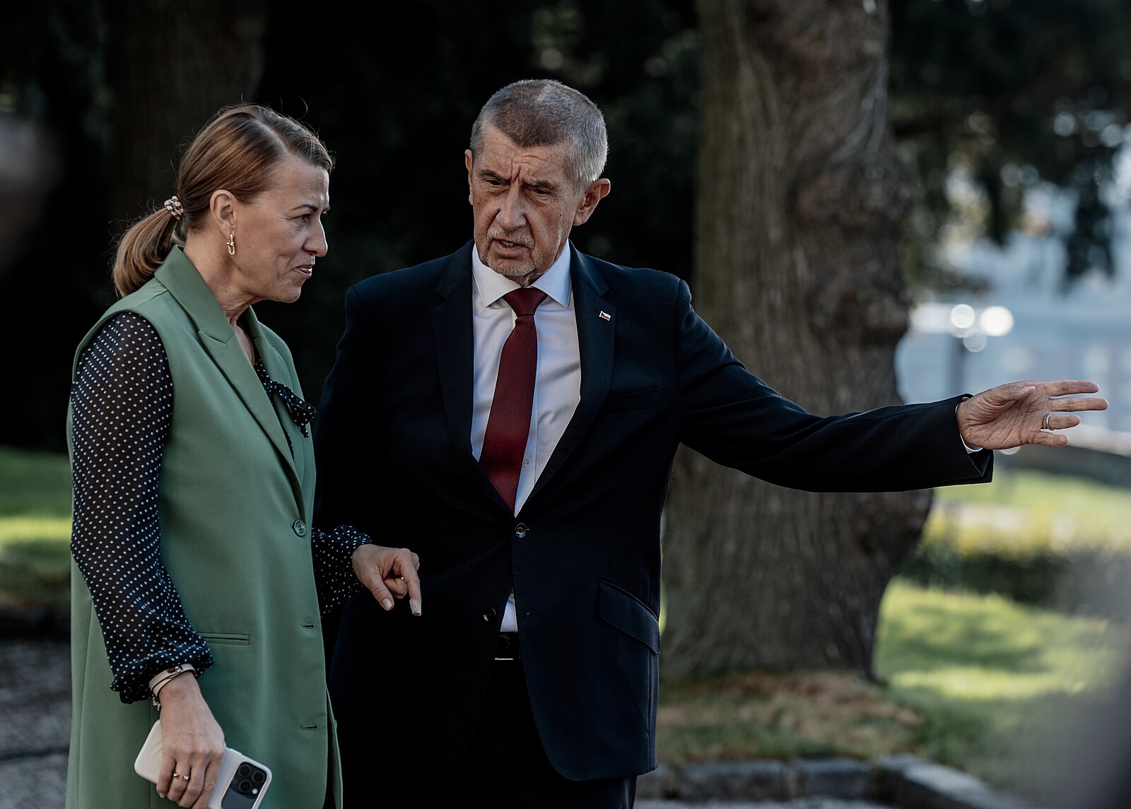 Babiš s Barthou chtějí propustit desetinu lidí na úřadech. Decimace, čílí se odbory