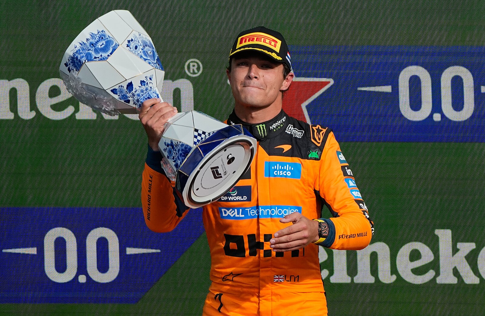 V Nizozemsku vládl Norris před mercedesy, Verstappen skončil v prvním kole