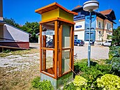 V T�e�ti najdete funk�ní telefonní budku. A m��ete si z ní zavolat.