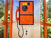 V T�e�ti najdete funk�ní telefonní budku. A m��ete si z ní zavolat.