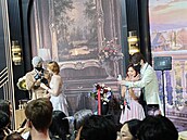 Cosplay a hostesky na veletrhu Gamescom 2026