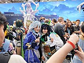 Cosplay a hostesky na veletrhu Gamescom 2026