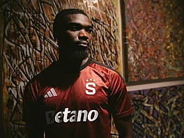 Loic Mbe Soh se stal novou posilou Sparty.