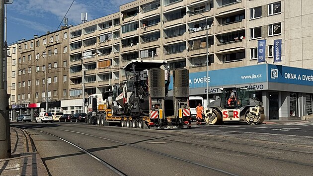 Rekonstrukce Plze�sk� ulice v Praze 5 je hotov�. (28. srpna 2026)
