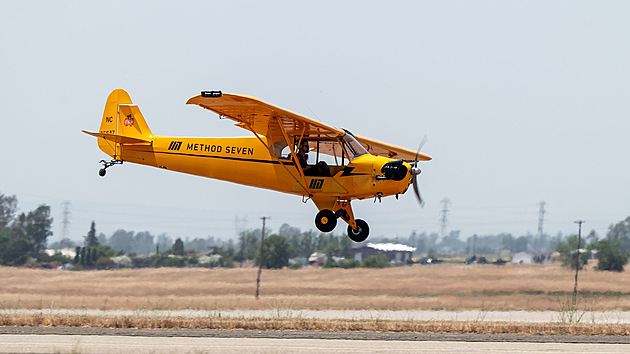 Piper J-3