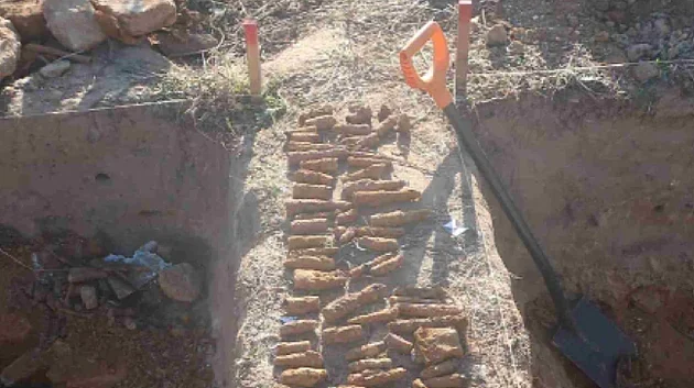 Archeologov� odkr�vaj� u �esk�ch Bud�jovic mo�n� poz�statky z doby druh� sv�tov� v�lky. Na�li i munici obsahuj�c� nebezpe�n� fosfor.