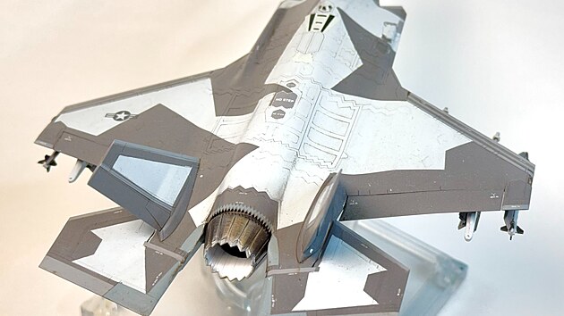 Lockheed Martin F-35A Lightning II (Tamiya 1/72)