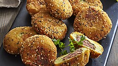Sma�ené mleté maso v bramborových kroketách