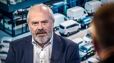 Hostem po�adu Rozst�el je majitel prodejny aut Pavel Louda.