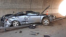 Vá�ná nehoda osobního auta zkomplikovala provoz na dálnici D3 nedaleko sjezdu...