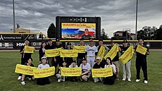 Japonský baseballový veterán Taka�i Ogino láká do Brna své fanou�ky p�es celou...