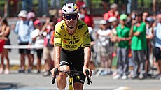 Wout van Aert p�ijí�dí na start �tvrté etapy Vuelty.