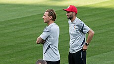 Nový plze�ský kou� Radoslav Ková� a asistent Marek Bako� na tréninku p�ed...